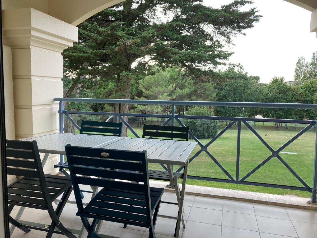 Apartment A 300m De La Plage, Parc, Piscine, Terrasse *